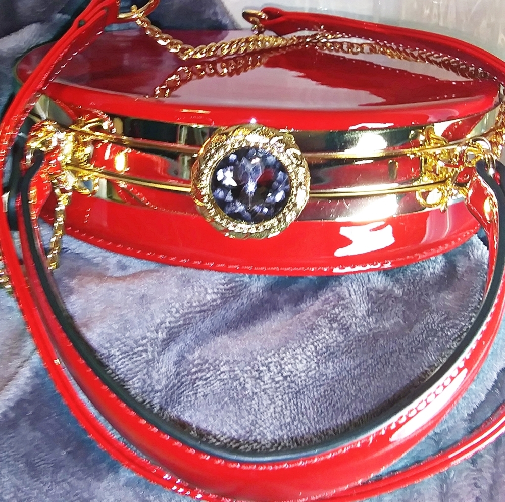 STUNNING RED HANDBAG - Picture 2 of 9